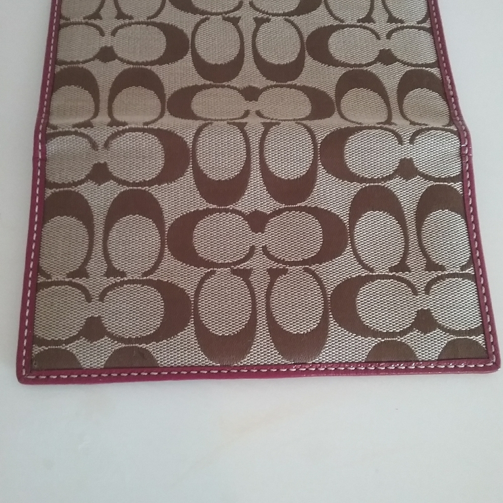 Coach Wallet - Picture 7 of 9